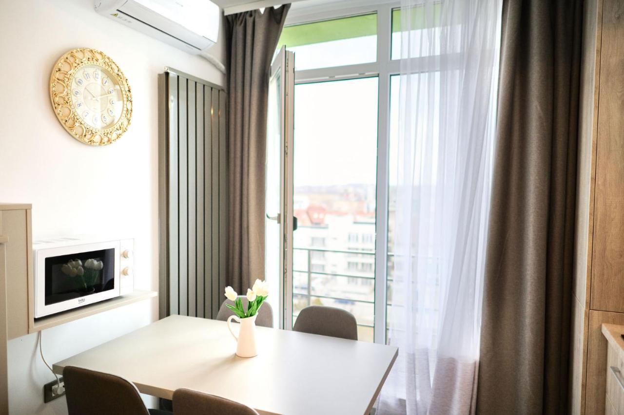 Royale Sundance Studio 7 Beach Spa & Pool Mamaia Nord エクステリア 写真