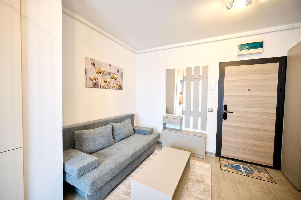 Royale Sundance Studio 7 Beach Spa & Pool Mamaia Nord エクステリア 写真